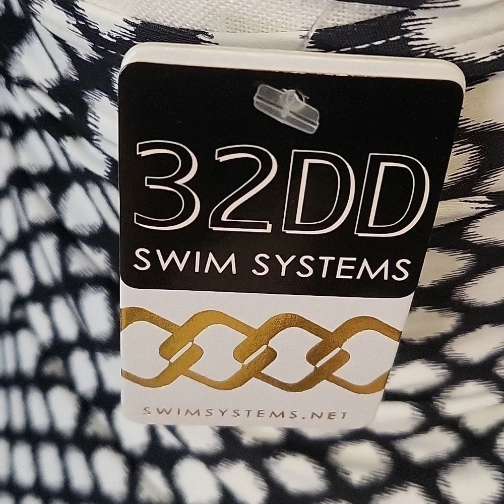 Swim Systems black white